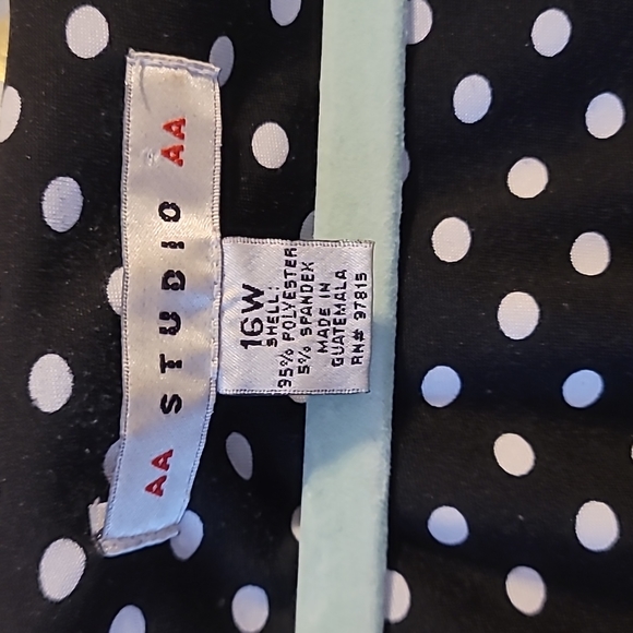 Black & White Pokadot Wrap Dress - Picture 4 of 6